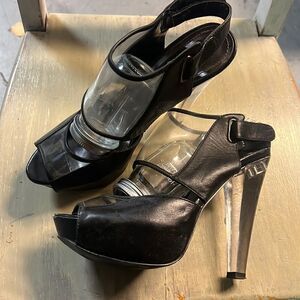 Size 38 (7.5) Guess Clear + Black Platform